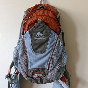 Gregory small woman's hiking backpack with removable camelback bladder and hose